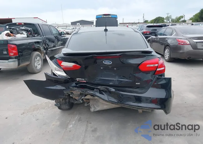 1FADP3F20GL370015: 42448063