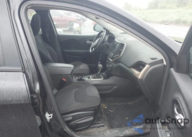 1C4PJMCS2FW774286: 42447442