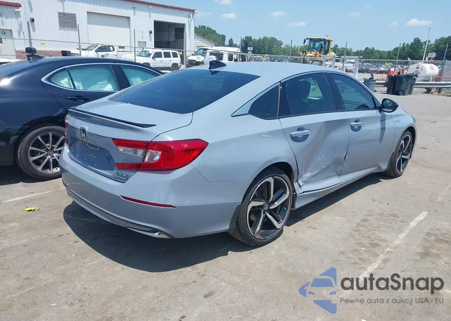 1HGCV3F26NA033838: 42447473