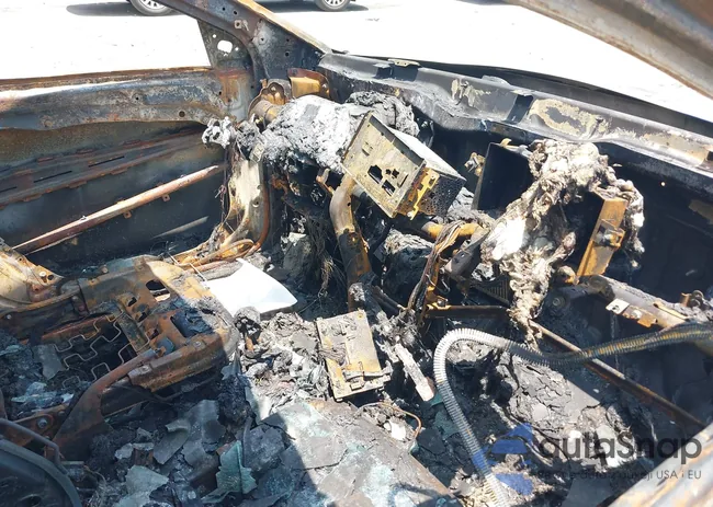 KMHD84LF9JU474701: 42447545