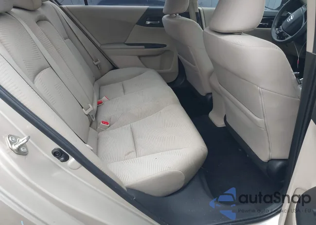 1HGCR2F38HA087279: 42447560