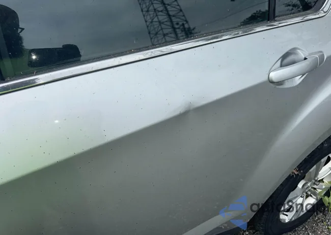 1GNFLEEK5FZ139870: 42447659