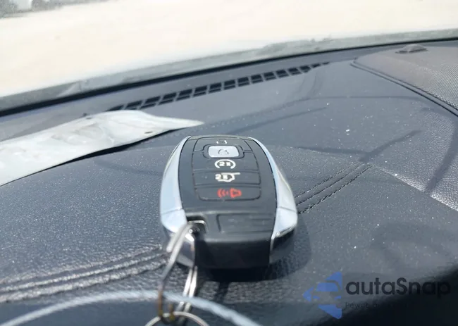 5LMCJ1C90KUL17338: 42447663