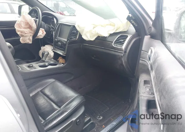 1C4RJFBG5JC215536: 42448815