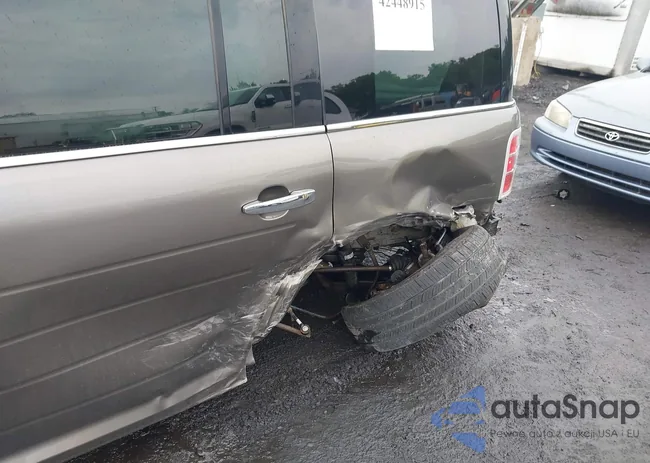 2FMHK6D87EBD40084: 42448915