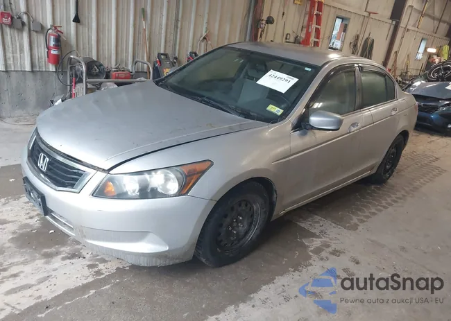 1HGCP2F40AA079035: 42449291