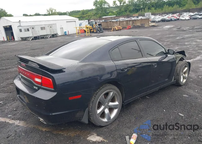 2C3CDXHG8CH128826: 42449830