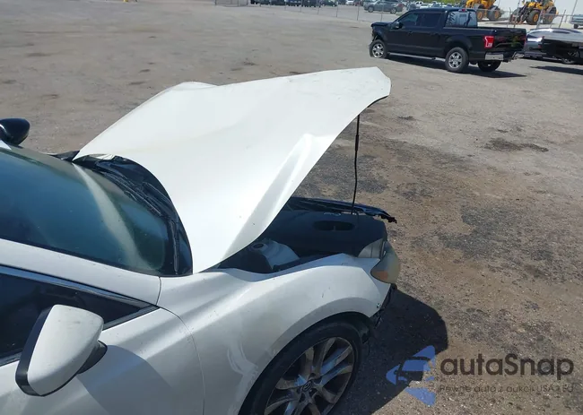 JM1GJ1V5XF1218908: 42449941