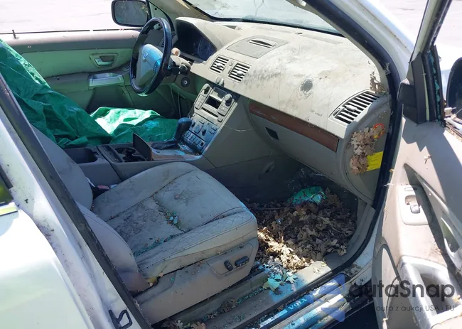 YV1CZ852451186830: 42449947