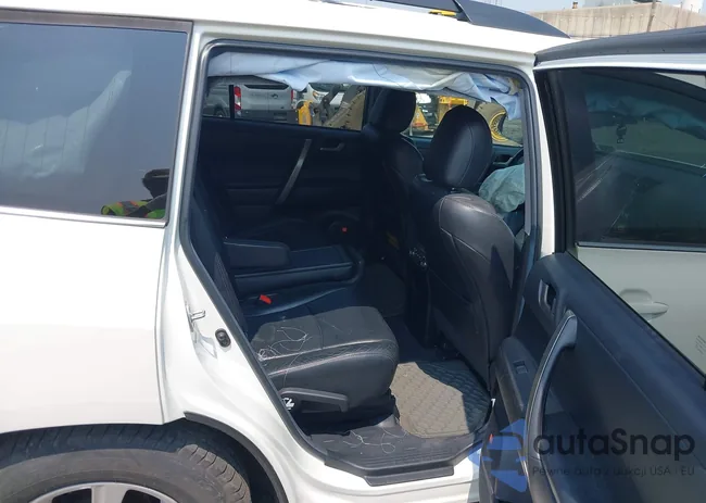 5TDBK3EH3CS094606: 42450083