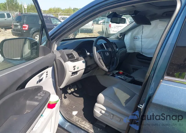 5FNYF5H96HB032210: 42450213