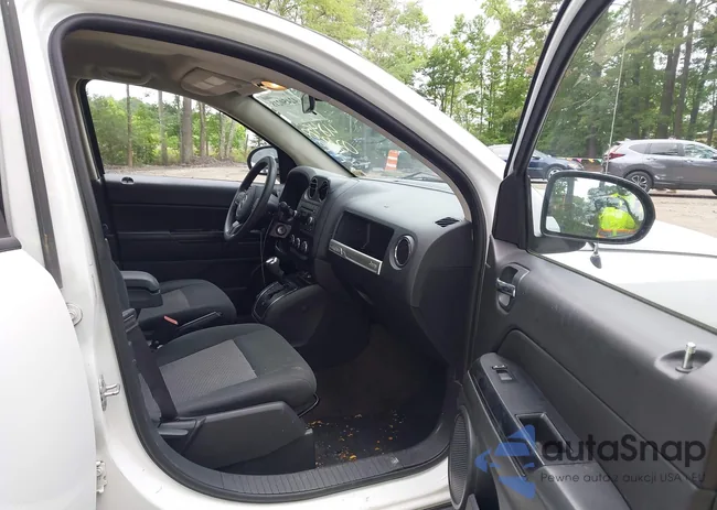 1C4NJCBA1ED777250: 42450218