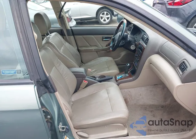 4S3BE896137200610: 42450226