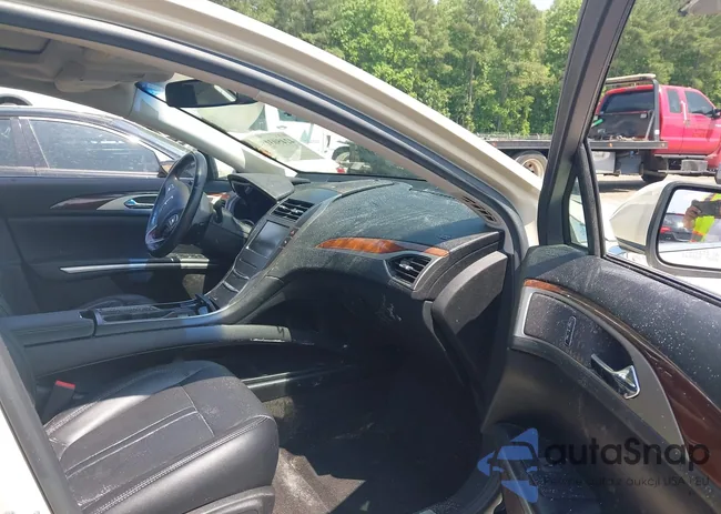 3LN6L2JK4FR603759: 42450318