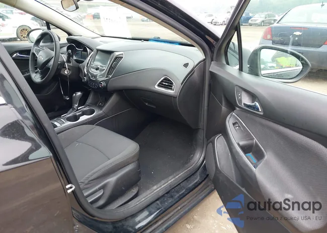 1G1BE5SM2J7206798: 42450334