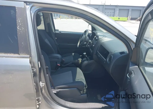 1C4NJCBB9CD586326: 42450809