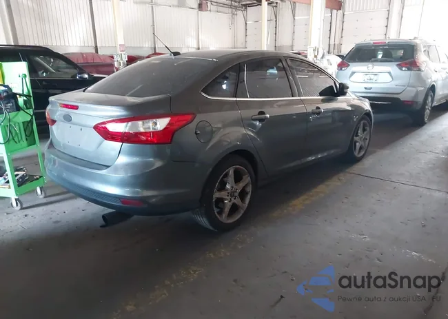 1FAHP3H22CL176188: 42450919