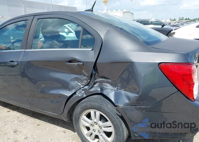 1G1JC5SH3D4148663: 42450973