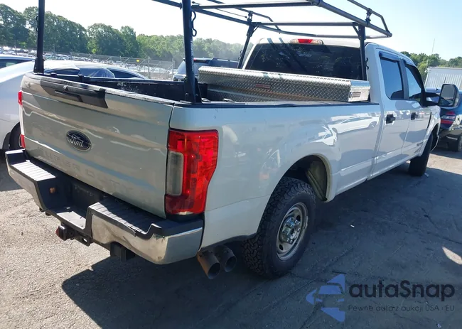 1FT7W2AT1KEG30861: 42451080