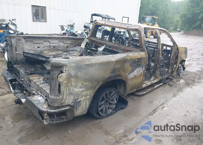 1GCRYDED5KZ200325: 42451095