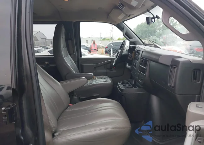 1GJW7EFB9J1277570: 42451148