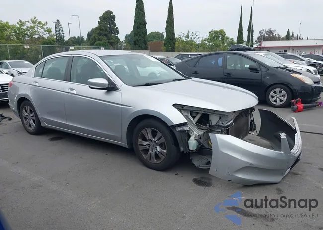 1HGCP2F49BA100952: 42451170