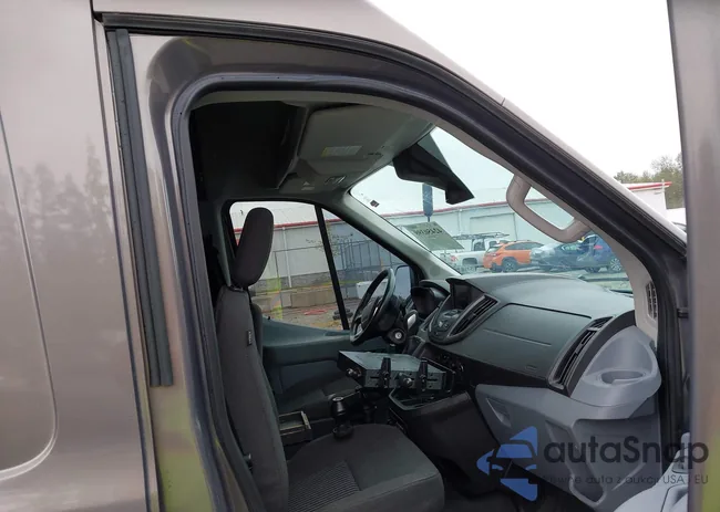 1FTYR3XV7GKA53322: 42450398