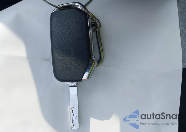 3KPF24AD8ME292779: 42450515