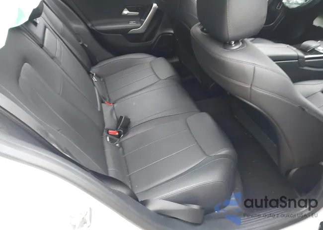 WDD3G4FB8KW026456: 42450560