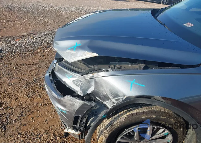 3VV3B7AX5JM003469: 42450619