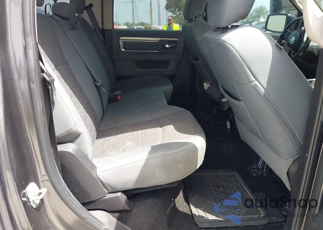 1C6RR6LT7GS216052: 42450657