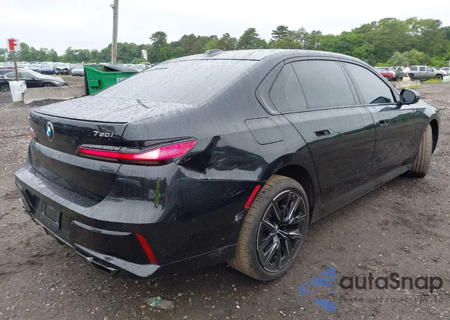 WBA33EJ02RCT04455: 42450737