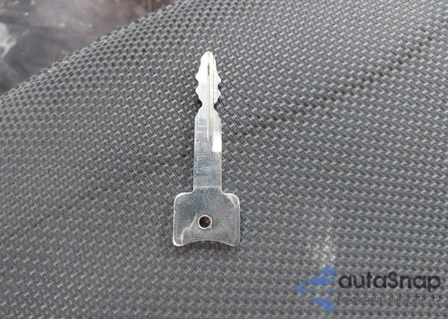 1FAHP2MK9DG199882: 42451853