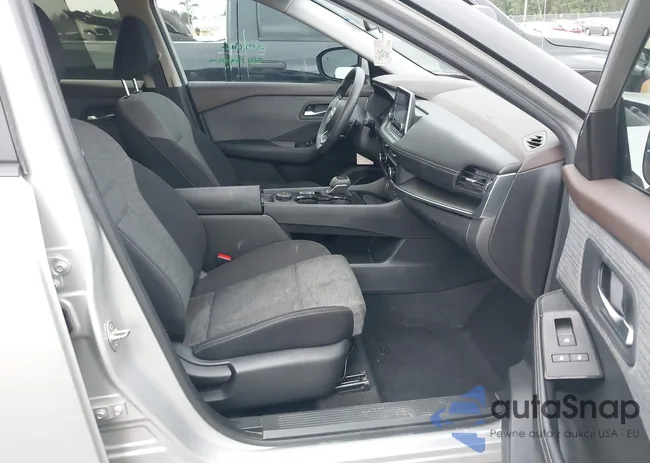 JN8BT3BB3PW472513: 42451867