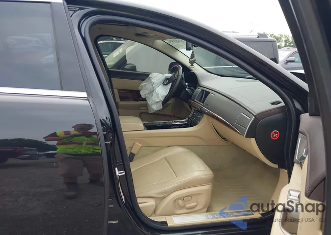 SAJWA0GB9BLS18116: 42451885