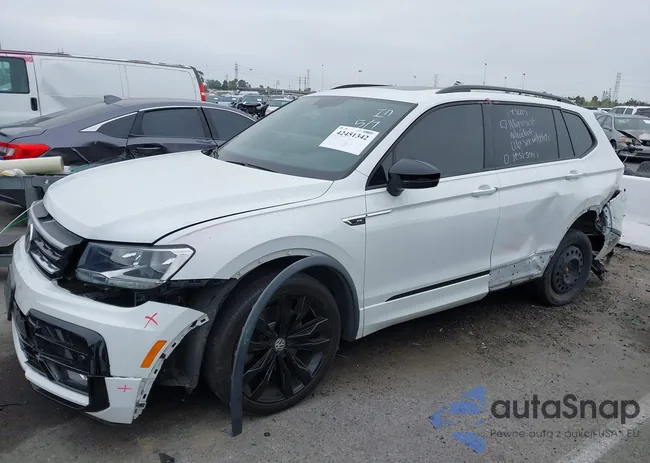 3VV3B7AX4LM145282: 42451342