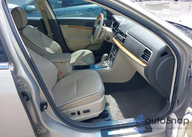 3LNHL2GCXAR654796: 42452744