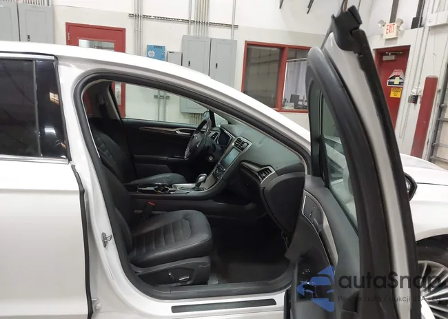 3FA6P0H90GR194232: 42452759