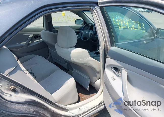 4T1BF3EK4BU606928: 42452763