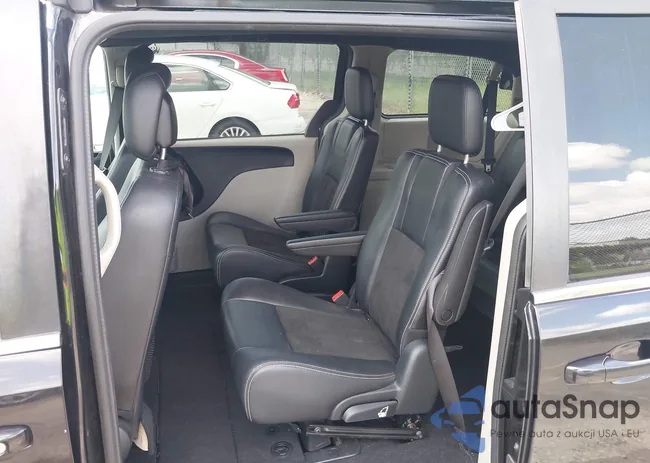 2C4RDGCG2KR797969: 42452837