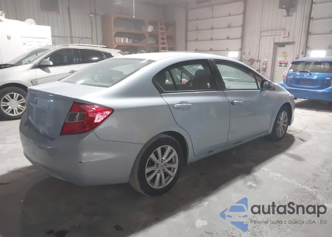 19XFB2F86CE080865: 42453051