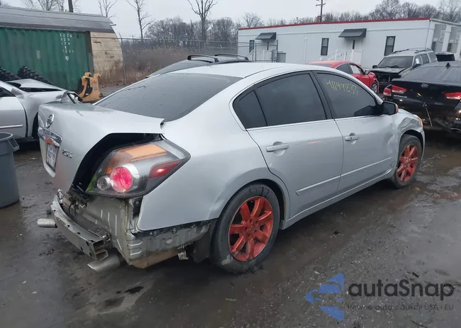 1N4AL2AP4BN457179: 42452520