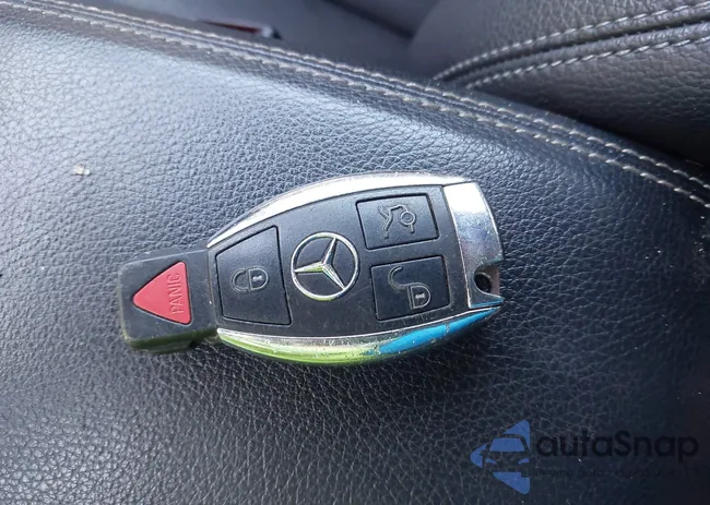 WDCTG4EB7KU007608: 42452530