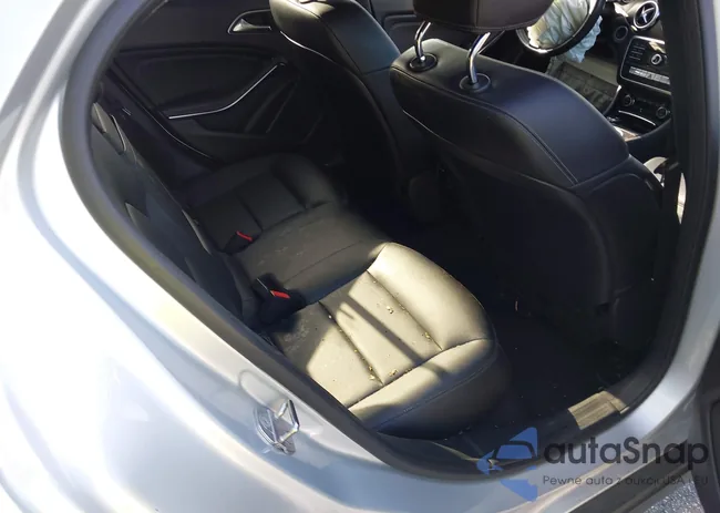 WDCTG4EB7KU007608: 42452530