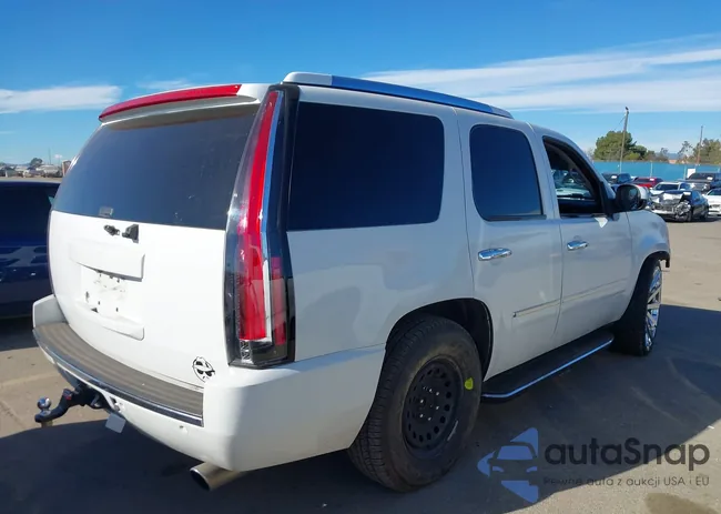 1GKUCEEFXAR115211: 42452685