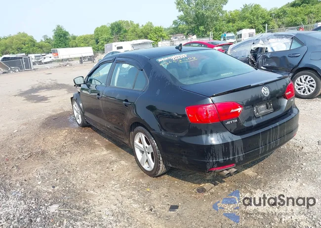 3VWLL7AJXEM330928: 42452708