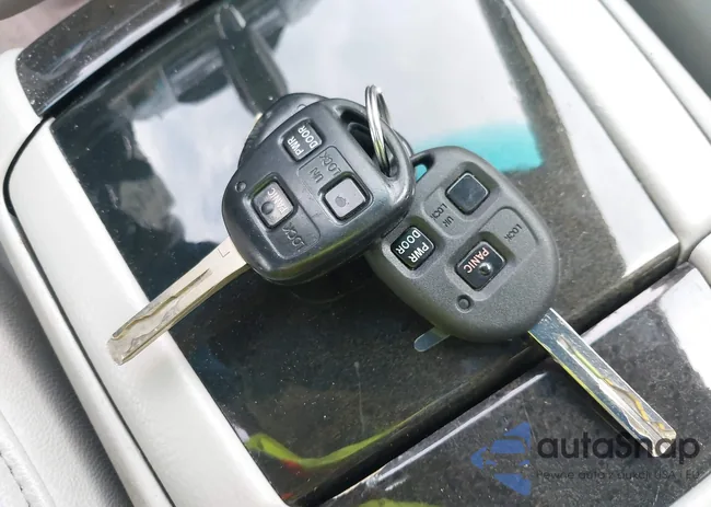 2T2GK31U98C056401: 42454220