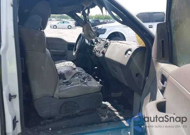 1FTRX14WX8KE92544: 42453699