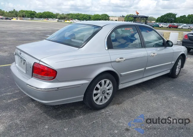 KMHWF35H04A993889: 42454777