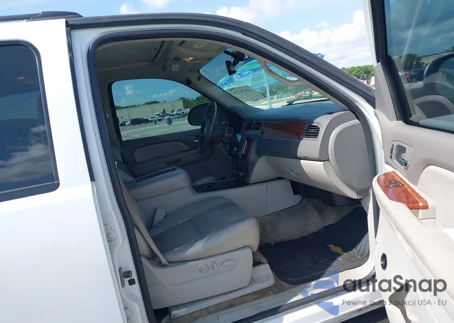 1GNFC16038R128195: 42455136